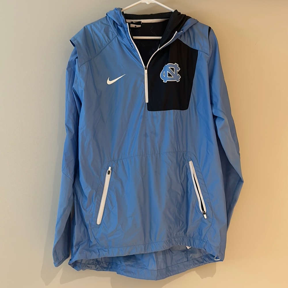 UNC Carolina Tar Heels Nike Wind Breaker Quarter-Zip